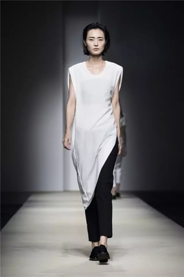 《紡織服裝周刊》聚焦 日用品銷售新趨勢(shì)與渠道變革